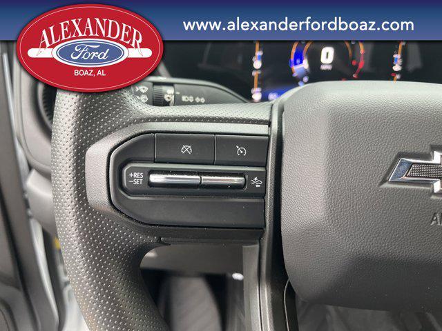 Photo of 2023 Summit White Chevrolet Colorado