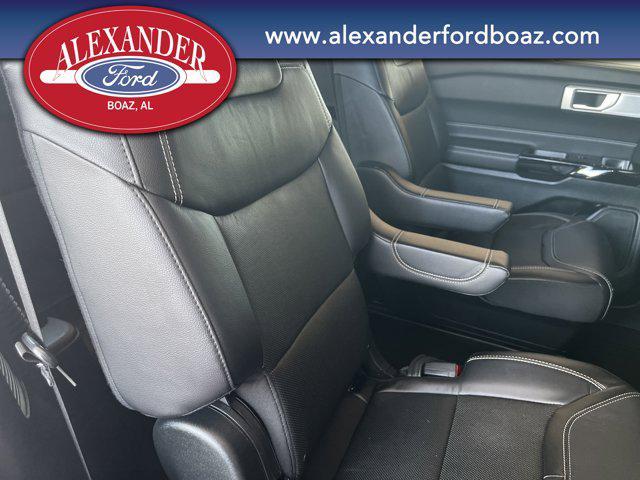 Photo of 2023 Carbonized Gray Metallic Ford Explorer