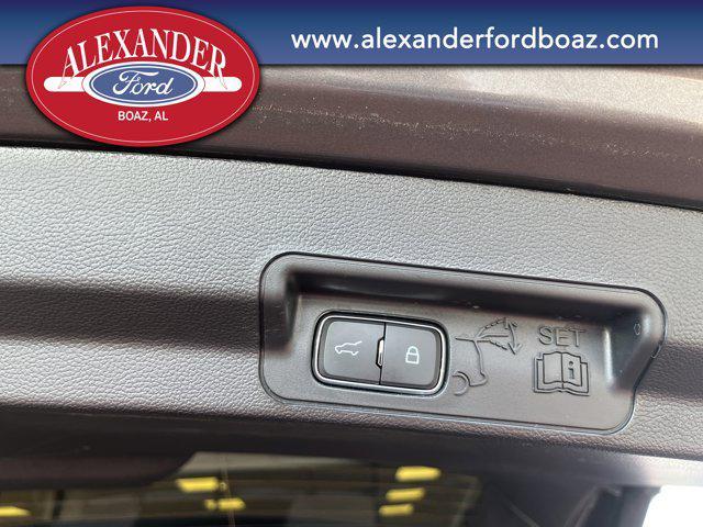 Photo of 2023 Carbonized Gray Metallic Ford Explorer
