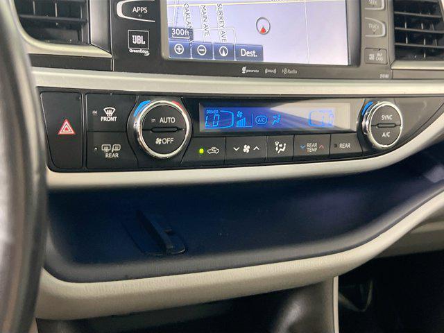 Photo of 2018 Predawn Gray Mica Toyota Highlander