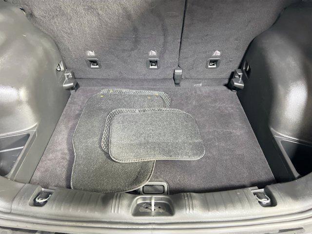 Photo of 2022 Diamond Black Crystal Pearlcoat Jeep Compass