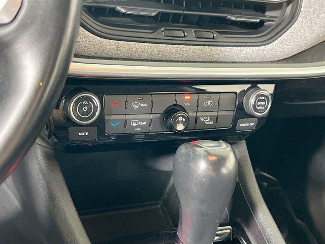 Photo of 2022 Diamond Black Crystal Pearlcoat Jeep Compass