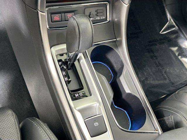 Photo of 2021 Crystal White Pearl Subaru Ascent
