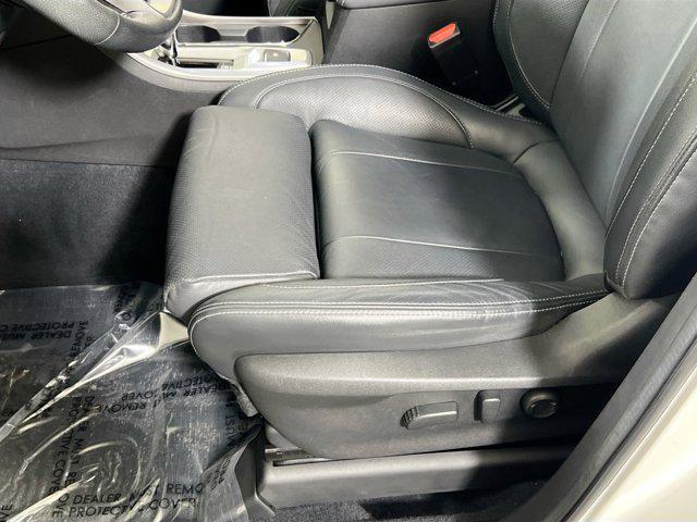 Photo of 2021 Crystal White Pearl Subaru Ascent