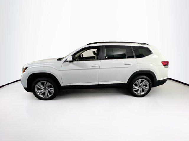Photo of 2022 Pure White Volkswagen Atlas