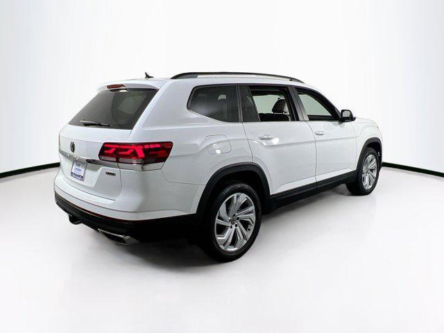 Photo of 2022 Pure White Volkswagen Atlas