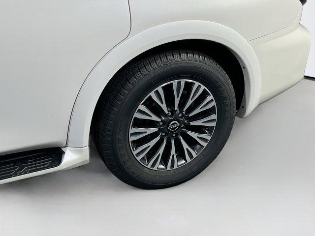 Photo of 2021 Aspen White Tricoat Nissan Armada