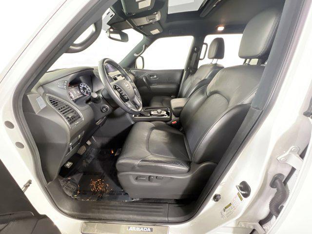 Photo of 2021 Aspen White Tricoat Nissan Armada