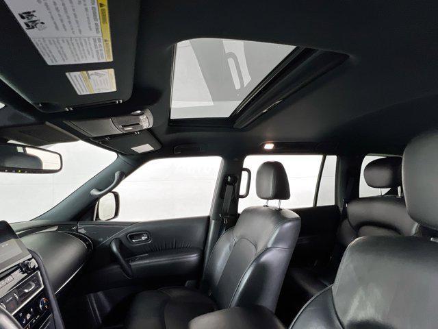 Photo of 2021 Aspen White Tricoat Nissan Armada