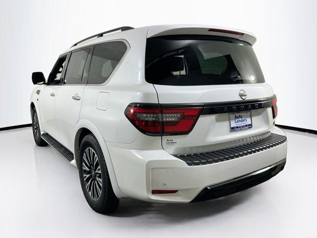 Photo of 2021 Aspen White Tricoat Nissan Armada