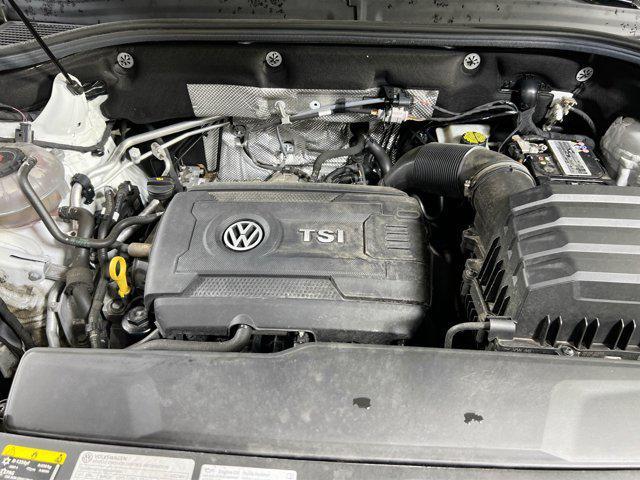 Photo of 2022 Pure White Volkswagen Atlas