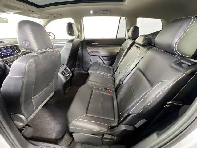 Photo of 2022 Pure White Volkswagen Atlas