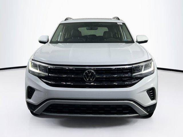 Photo of 2022 Pure White Volkswagen Atlas
