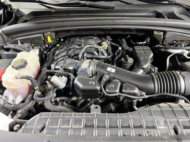 Photo of 2021 Diamond Black Crystal Pearlcoat Jeep Grand Cherokee L