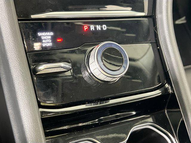 Photo of 2021 Diamond Black Crystal Pearlcoat Jeep Grand Cherokee L