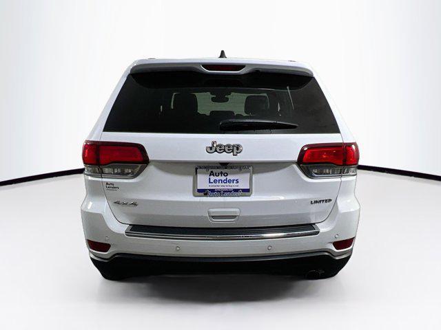 Photo of 2022 Bright White Clearcoat Jeep Grand Cherokee