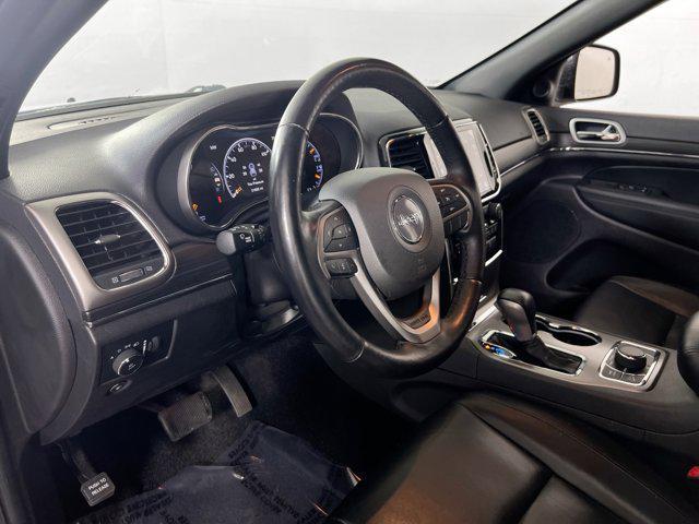Photo of 2022 Bright White Clearcoat Jeep Grand Cherokee