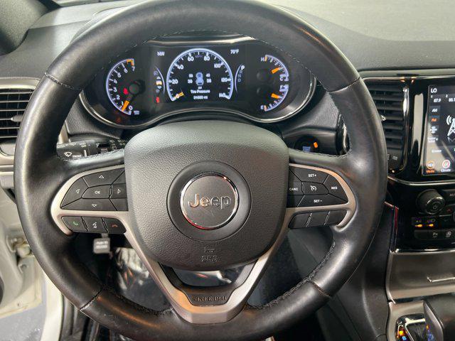Photo of 2022 Bright White Clearcoat Jeep Grand Cherokee