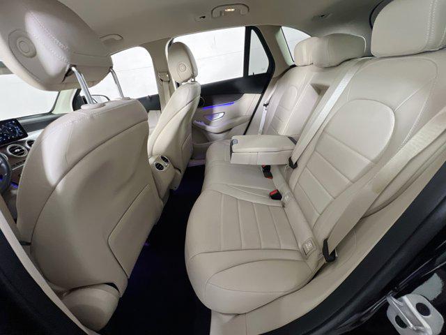 Photo of 2022 Black Mercedes-Benz GLC 300
