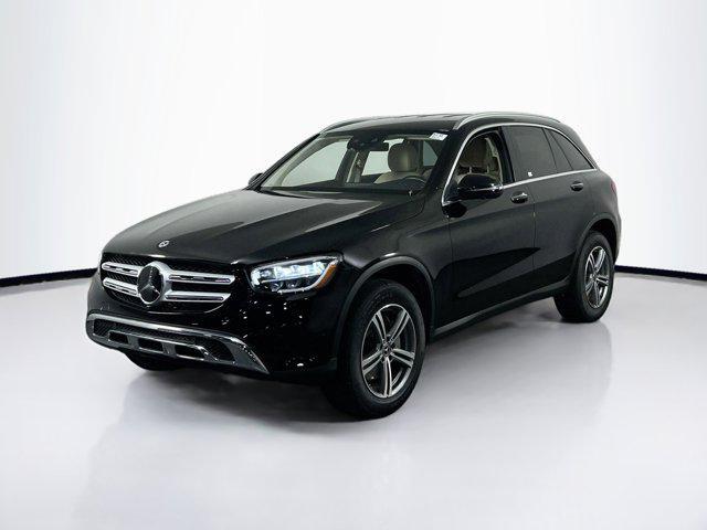 Photo of 2022 Black Mercedes-Benz GLC 300