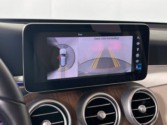 Photo of 2022 Black Mercedes-Benz GLC 300