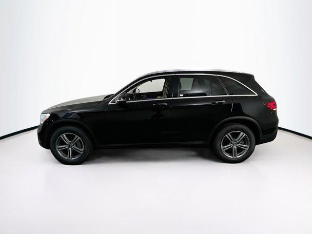 Photo of 2022 Black Mercedes-Benz GLC 300