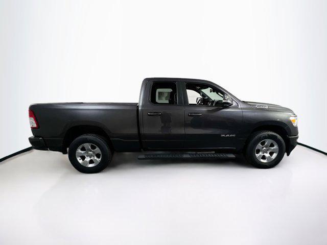 Photo of 2019 Granite Crystal Metallic Clearcoat RAM 1500