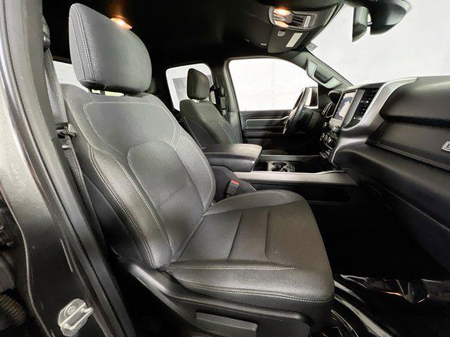 Photo of 2019 Granite Crystal Metallic Clearcoat RAM 1500