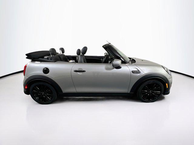 Photo of 2024 Melting Silver III Metallic MINI Convertible