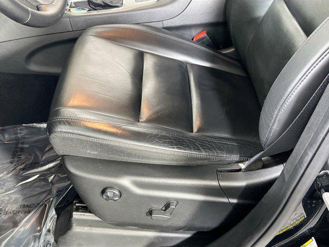 Photo of 2022 Diamond Black Crystal Pearlcoat Jeep Grand Cherokee