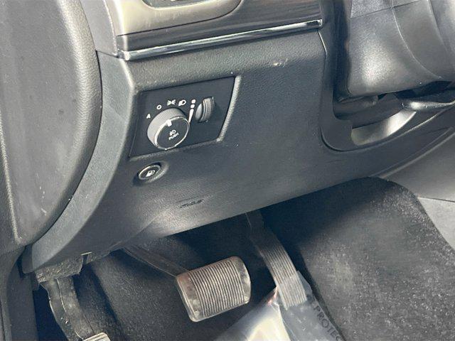 Photo of 2022 Diamond Black Crystal Pearlcoat Jeep Grand Cherokee