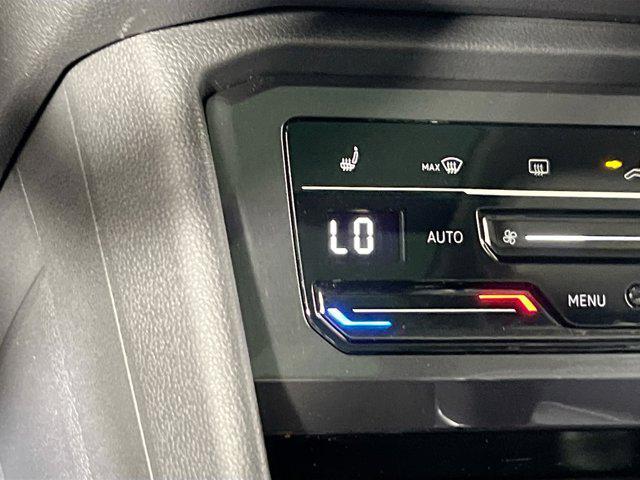 Photo of 2022 Pure White Volkswagen Tiguan