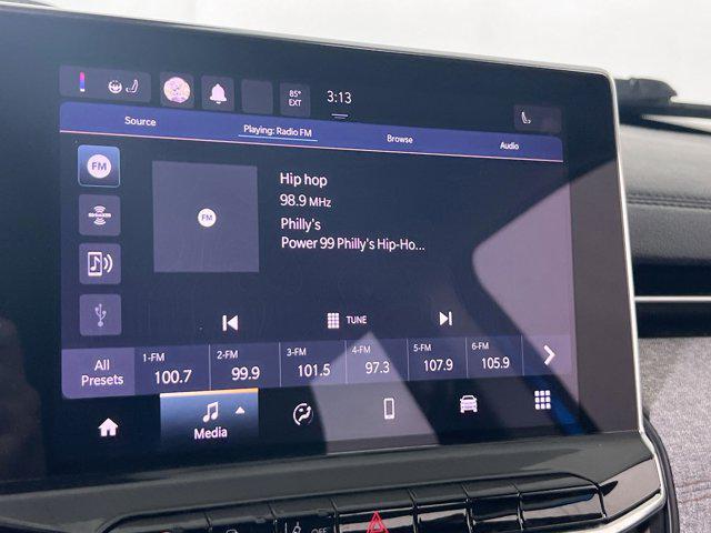 Photo of 2022 Laser Blue Pearlcoat Jeep Compass