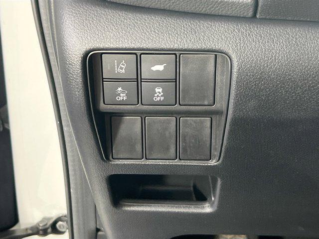 Photo of 2022 Platinum White Pearl Honda CR-V