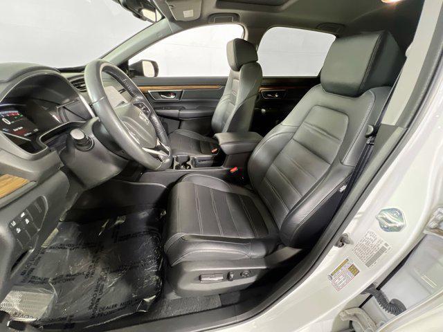 Photo of 2022 Platinum White Pearl Honda CR-V