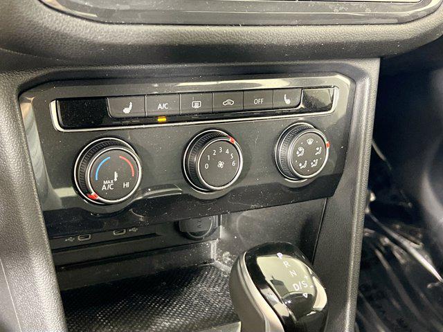 Photo of 2022 Platinum Gray Metallic Volkswagen Tiguan