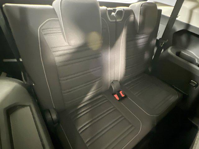 Photo of 2022 Platinum Gray Metallic Volkswagen Tiguan