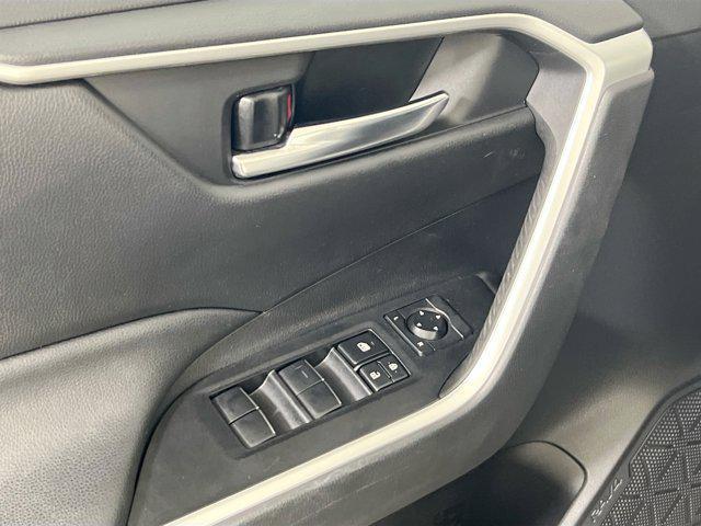 Photo of 2021 Silver Sky Metallic Toyota RAV4 Hybrid