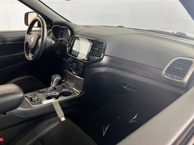Photo of 2022 Bright White Clearcoat Jeep Grand Cherokee