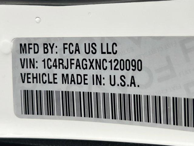 Photo of 2022 Bright White Clearcoat Jeep Grand Cherokee