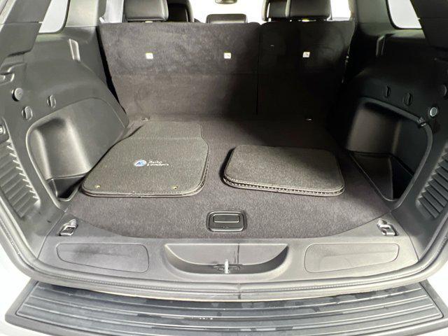 Photo of 2022 Bright White Clearcoat Jeep Grand Cherokee