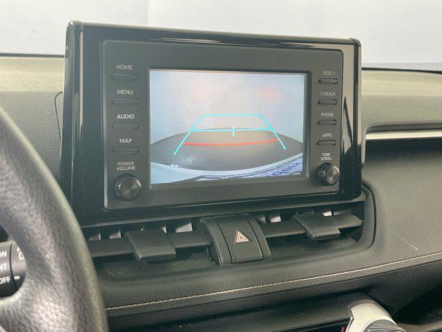 Photo of 2019 Super White Toyota RAV4