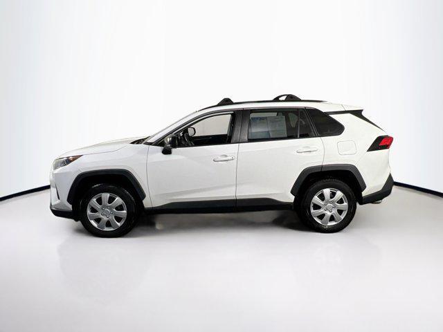 Photo of 2019 Super White Toyota RAV4