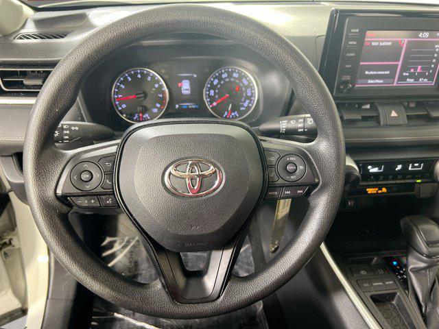 Photo of 2019 Super White Toyota RAV4