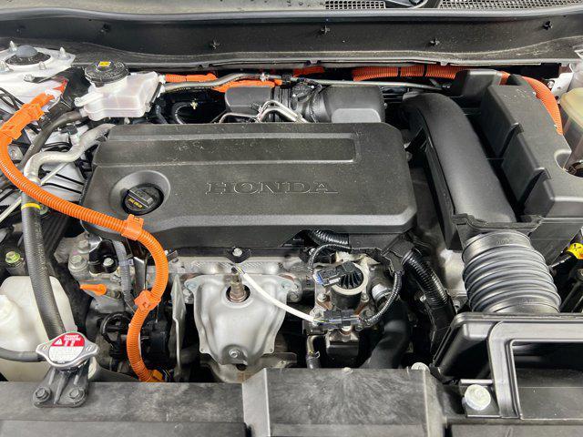 Photo of 2023 Platinum White Pearl Honda CR-V Hybrid