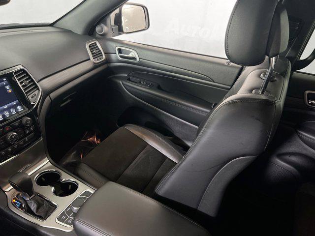 Photo of 2022 Bright White Clearcoat Jeep Grand Cherokee