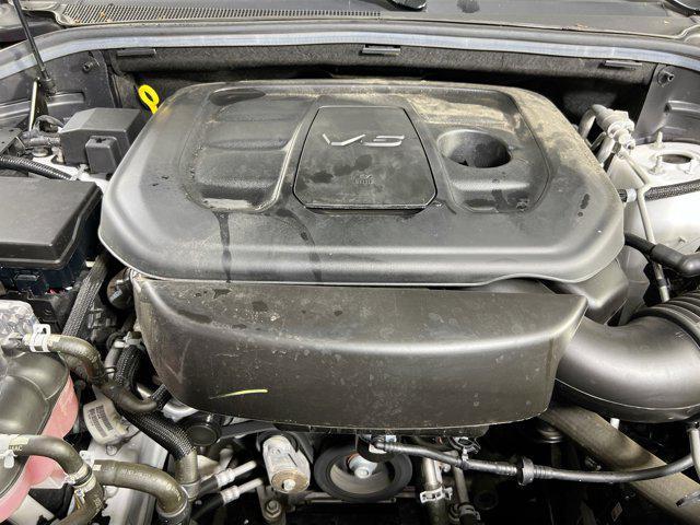 Photo of 2022 Bright White Clearcoat Jeep Grand Cherokee