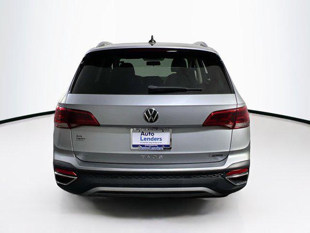 Photo of 2022 Pyrite Silver Metallic Volkswagen Taos