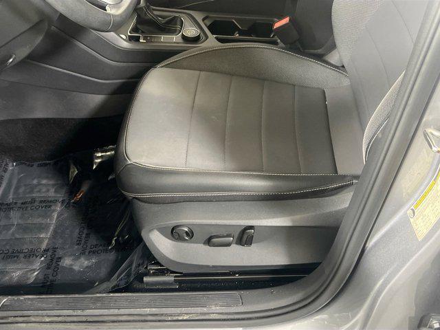 Photo of 2022 Pyrite Silver Metallic Volkswagen Taos