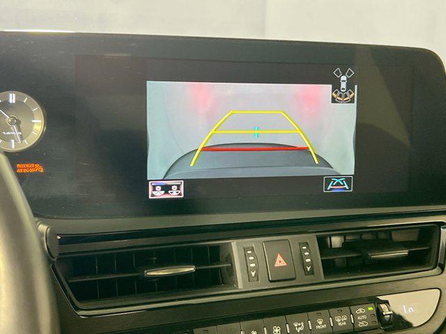 Photo of 2022 Cloudburst Gray Lexus ES 350